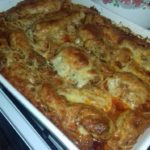 Rakott bolognai csirke, ha van otthon néhány csirkecomb, könnyen elkészítheted!