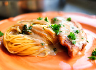 Fehérboros sült csirkemell spagettivel - Ínyenc fogás és ráadásul fél óra alatt elkészül